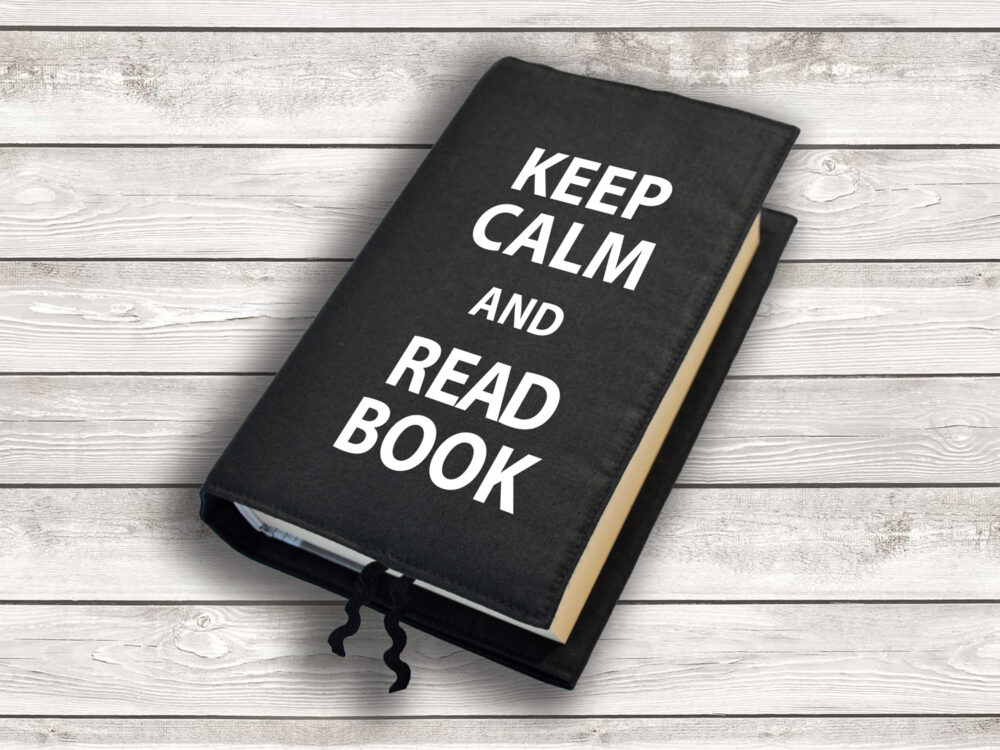 Obal na knihu s potiskem Keep calm and read book